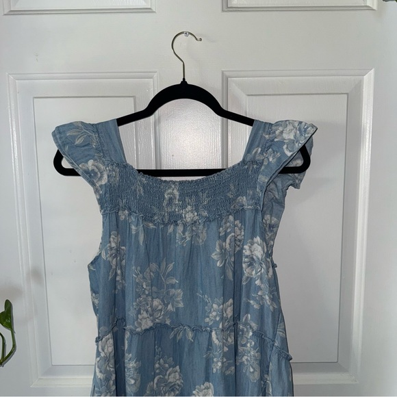 Old Navy Light Blue Floral Maxi Dress - Picture 3 of 4